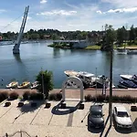 Bed & Breakfast Avanti , W Centrum Przy Jeziorze I Promenadzie, Sniadanie , Obiad Lub Obiadokolacja Mikołajki