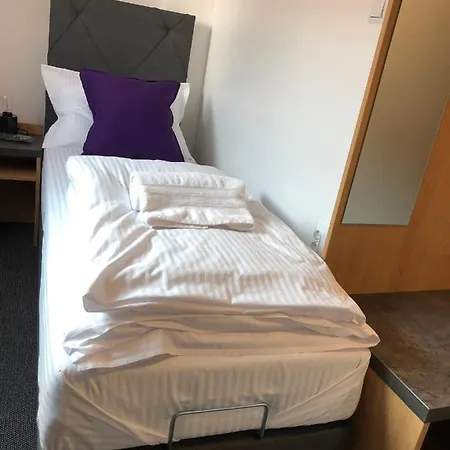 Avanti , W Centrum Przy Jeziorze I Promenadzie, Sniadanie , Obiad Lub Obiadokolacja