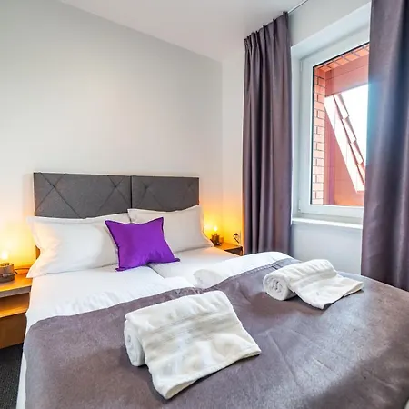 Avanti , W Centrum Przy Jeziorze I Promenadzie, Sniadanie , Obiad Lub Obiadokolacja Mikołajki