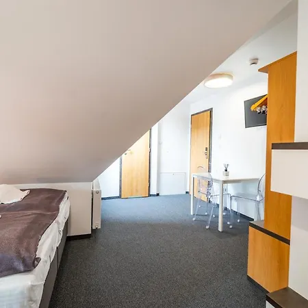 Avanti , W Centrum Przy Jeziorze I Promenadzie, Sniadanie , Obiad Lub Obiadokolacja Bed and breakfast 3*