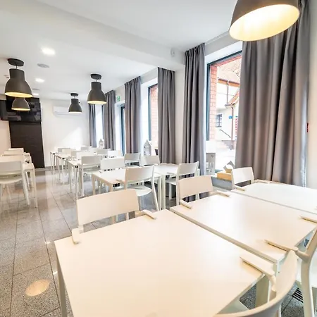 Avanti , W Centrum Przy Jeziorze I Promenadzie, Sniadanie , Obiad Lub Obiadokolacja