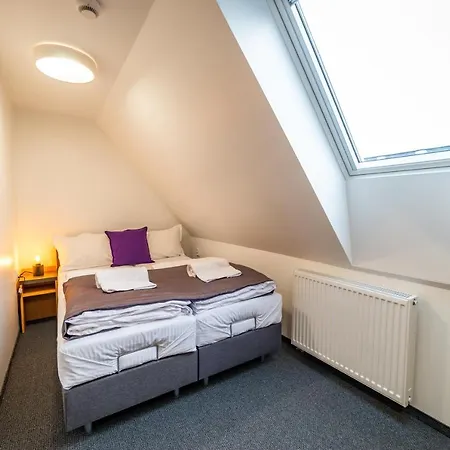 Avanti , W Centrum Przy Jeziorze I Promenadzie, Sniadanie , Obiad Lub Obiadokolacja Bed and breakfast