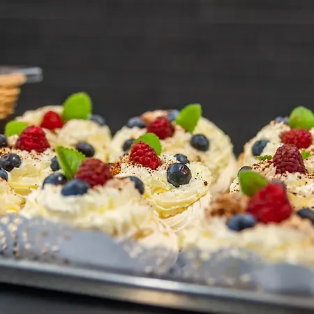 Bed and Breakfast Avanti , W Centrum Przy Jeziorze I Promenadzie, Sniadanie , Obiad Lub Obiadokolacja