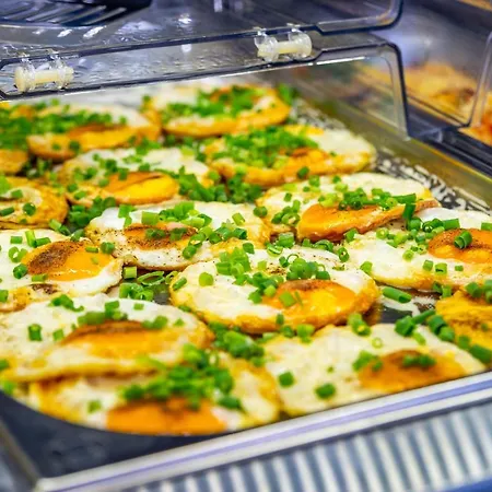 Avanti , W Centrum Przy Jeziorze I Promenadzie, Sniadanie , Obiad Lub Obiadokolacja 3* Mikołajki