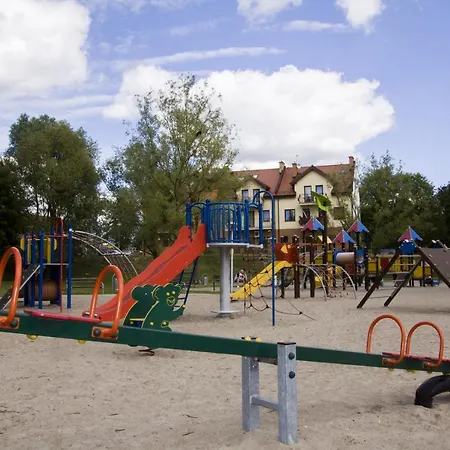 Alojamento de Acomodação e Pequeno-almoço Avanti , W Centrum Przy Jeziorze I Promenadzie, Sniadanie , Obiad Lub Obiadokolacja 3*