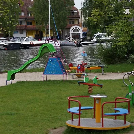 Avanti , W Centrum Przy Jeziorze I Promenadzie, Sniadanie , Obiad Lub Obiadokolacja