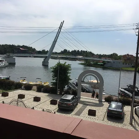 Avanti Mikolajki: Lakeside Retreat With Dining Options